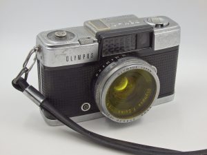 OLYMPUS DIGITAL CAMERA