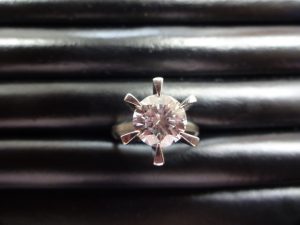 使っていないダイヤは買取専門店 大吉 JR八尾店へ。八尾、志紀、恩智、布施、平野、柏原、東大阪。JR八尾駅約1分!