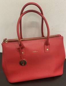 神戸北区の皆様！FURLAのバックの売るなら買取専門店キッピーモール三田店へお越しくださいませ。