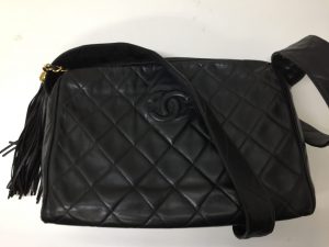 ☆CHANEL☆のバッグを売却するなら大吉草加店!