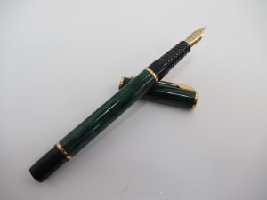 大吉フジ松末店はブランド万年筆・ボールペンのお買取りも行っています。