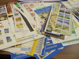 本日も大量の切手シートをお買取いたしました。姶良市の買取専門店大吉タイヨー西加治木店です。