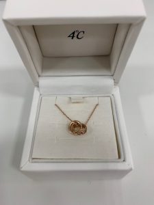 ヨンドシー ネックレス