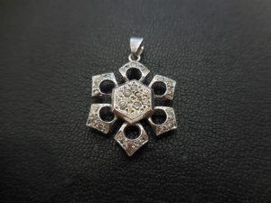 200323プラチナのアクセサリーのお買取りは、大吉大橋店へ！