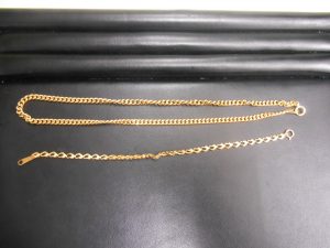 片付けした貴金属を買取専門店　大吉　JR八尾店へ。八尾、志紀、柏原、久宝寺、平野、恩智、山本、青山、高安、東大阪。JR八尾駅約１分。