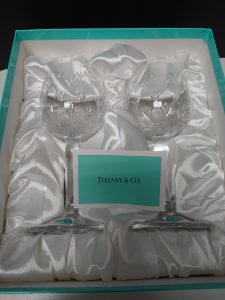 今回はティファニーのグラスをお買取させて頂きました!大吉橋本高野口店です!