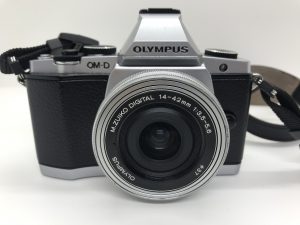 大吉国立店でオリンパスのミラーレス一眼レフカメラをお買取りしました！！