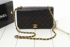 シャネル マトラッセ チェーンショルダー