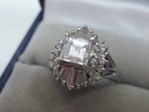 デザインが素敵なダイヤモンドの指輪のお買取りを致しました。買取専門店大吉ゆめタウン中津店(大分)です。