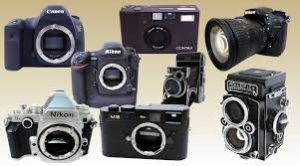 大吉国立店では様々な種類のカメラをお買取りします!!