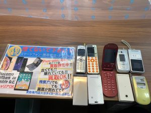 ガラケーは捨てるものではなく、買取して現金に換えるものです。姶良市・買取専門店大吉タイヨー西加治木店ならばでのお話ですよ?!