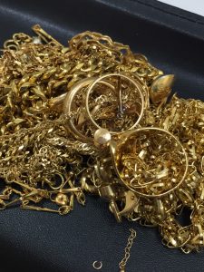 ☆貴金属☆のお買取りも、大吉草加店へ!