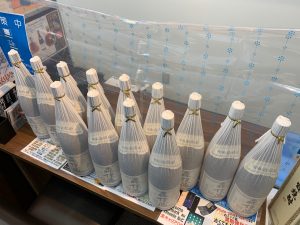 はい軽く10本超えましたね～。姶良市・買取専門店大吉タイヨー西加治木店は森伊蔵を開店一時間でご覧の買取量です。