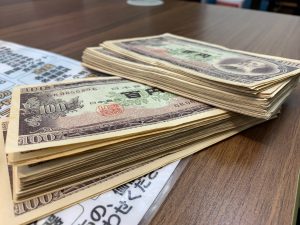 百円札のプレミア価格が付く・付かない、お見分け出来ますか?銀行直行より姶良市・買取専門店大吉タイヨー西加治木店へ直行ですよ。