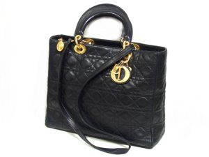 大吉鶴見店でレディディオールをお買取り致しました