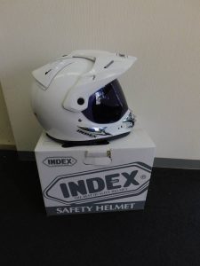 オフロードバイク用ヘルメット