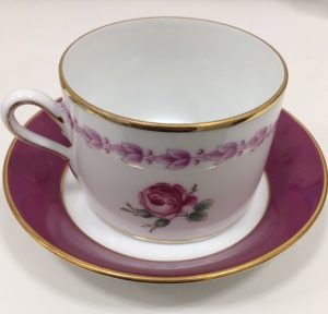 三田市の皆様、コーヒーカップの買取なら大吉キッピモール三田店!