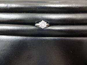 ダイヤ売るなら買取専門店　大吉　JR八尾店。八尾、志紀、恩智、布施、平野、柏原、東大阪。JR八尾駅約１分！