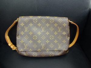 ヴィトン買取は、やっぱり買取専門店 大吉 JR八尾店で。八尾、志紀、柏原、久宝寺、平野、恩智、山本、青山、高安、東大阪。JR八尾駅約1分。