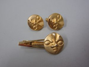 太陽の塔グッズの買取は大吉ウエステ垂水店へ！