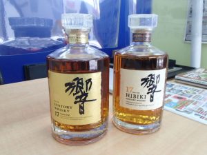 サントリーのプレミアムウイスキー・響17年をお買取!他店圧倒の高価買取!大吉霧島国分店です!