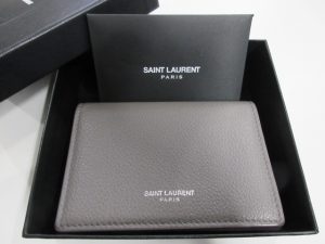 サンローラン名刺入れ