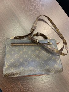 ヴィトン アンギャン M51205