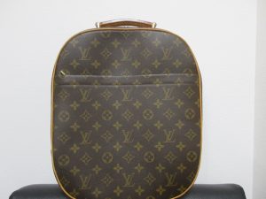 ヴィトン サックアド