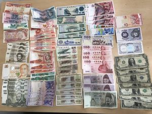 外国紙幣のお買取りは大吉国立店にお任せください!!