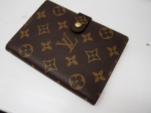 LOUIS VUITTONのモノグラム アジェンダをお買取りしました大吉カラフルタウン岐阜店です。