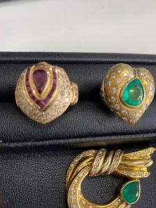 D95A9C52-60A7-4A23-A2C6-491A93564DFB