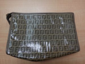 大吉調布店で買取りしたフェンディ