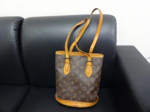 ヴィトンを買取専門店 大吉 JR八尾店でお買取。八尾、志紀、柏原、久宝寺、平野、恩智、山本、青山、高安、東大阪。JR八尾駅約1分。