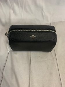コーチのポーチをお買取りしました大吉鶴見店です。