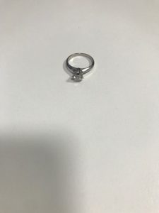 ダイヤモンドの指輪をお買取り致しました大吉鶴見店です。
