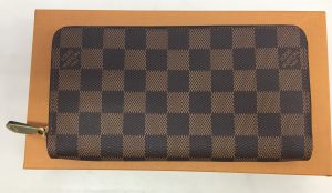 小笹の皆様！ルイヴィトンの財布売るなら城南区にある買取専門店大吉七隈店へお越しください。