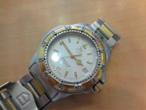 200626壊れてしまった腕時計も、大吉大橋店へ。