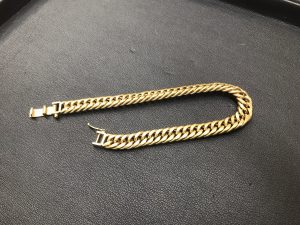 K18のネックレスの買取は、大吉竜ケ崎店へ。