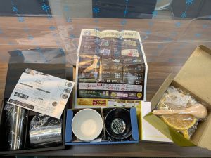 頂き物の食器。即開封使用しなかったら迷わず遠慮せず！姶良市・買取専門店大吉タイヨー西加治木店へ持って来て下さい！