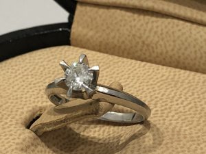 ダイヤモンド買取松山