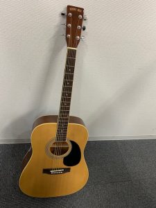 HONEY BEE　フォークギター