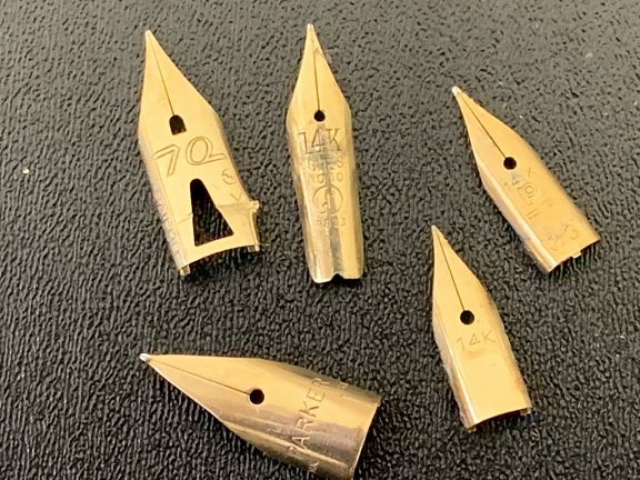 AD8A75E7-EFFE-449D-B5A7-47FE002E8B9D