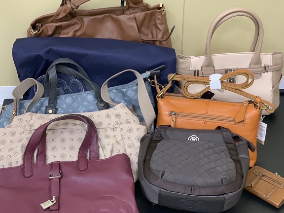 FDD6BAE7-3CC7-47BA-A998-348C597FFFF6