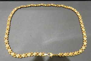 捨てた箱からビックリK18ダイヤモンド付きのネックレスが。。。