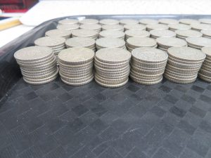 本日は鳳凰の100円銀貨をたくさんお買取りさせて頂きました。