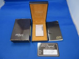 本日はS.T. Dupont デュポン ガスライターお買取りさせて頂きました。