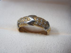 コンビ(ゴールドとプラチナ)の指輪をお買取り致しました。買取専門店大吉ゆめタウン中津店(大分県)です。