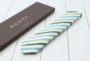 グッチ　ネクタイ
