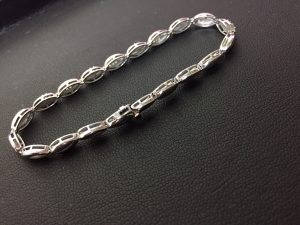 ☆ブレスレット☆を買取りました。大吉草加店です。