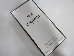 シャネルNO5 (1)